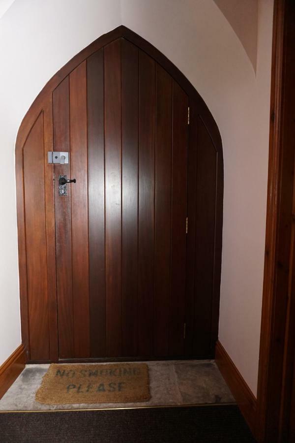 Chapel Croft Guest House Biddulph  Kültér fotó